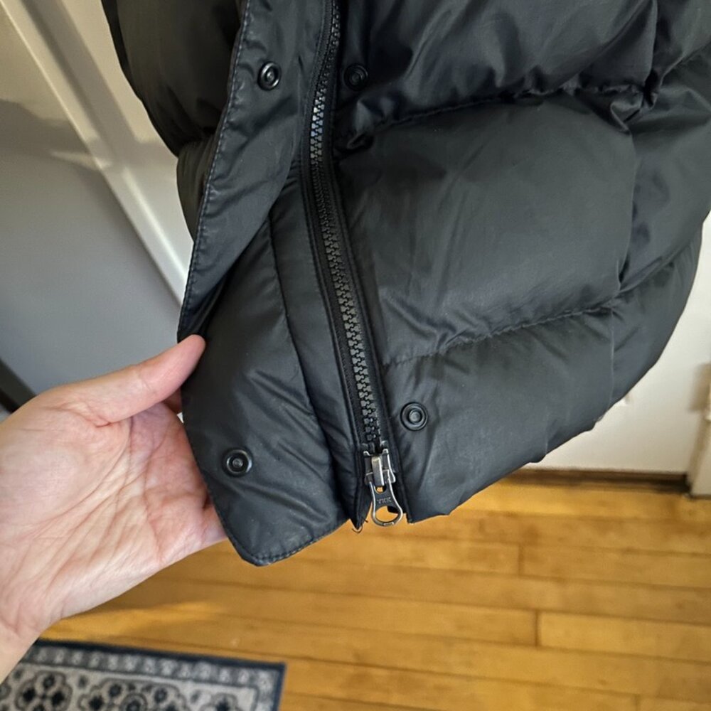 Patagonia Black Down Puffer Parka Women's Size Small - Picture 11 of 14